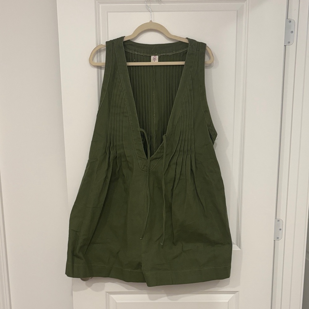 NWOT Olive Green Sleeveless Jumpsuit